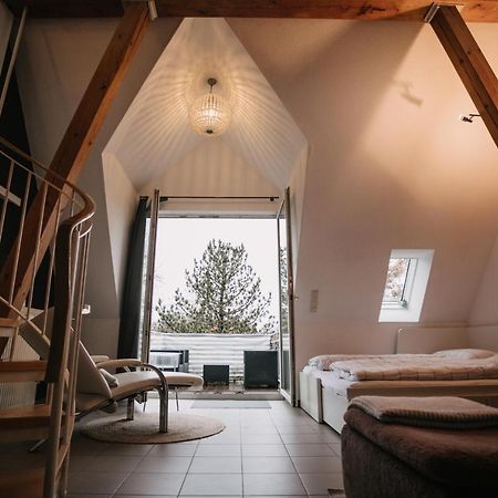 Eigenes Maisonettehaus In Idyllischer Lage Mit Balkon, Nahe Messe, 24H Self-Check In, Gratis Parken Schwabach Exterior photo