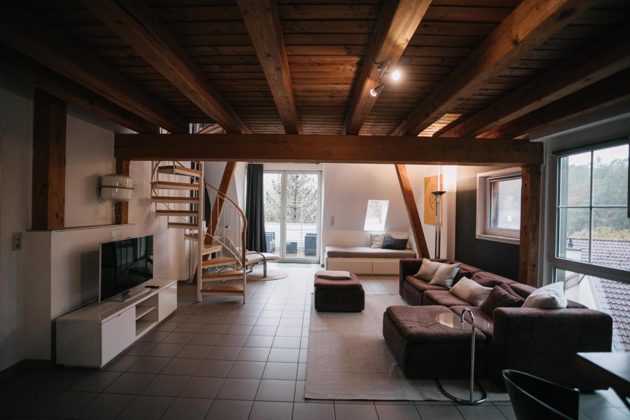 Eigenes Maisonettehaus In Idyllischer Lage Mit Balkon, Nahe Messe, 24H Self-Check In, Gratis Parken Schwabach Exterior photo