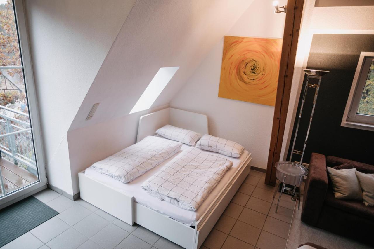 Eigenes Maisonettehaus In Idyllischer Lage Mit Balkon, Nahe Messe, 24H Self-Check In, Gratis Parken Schwabach Exterior photo