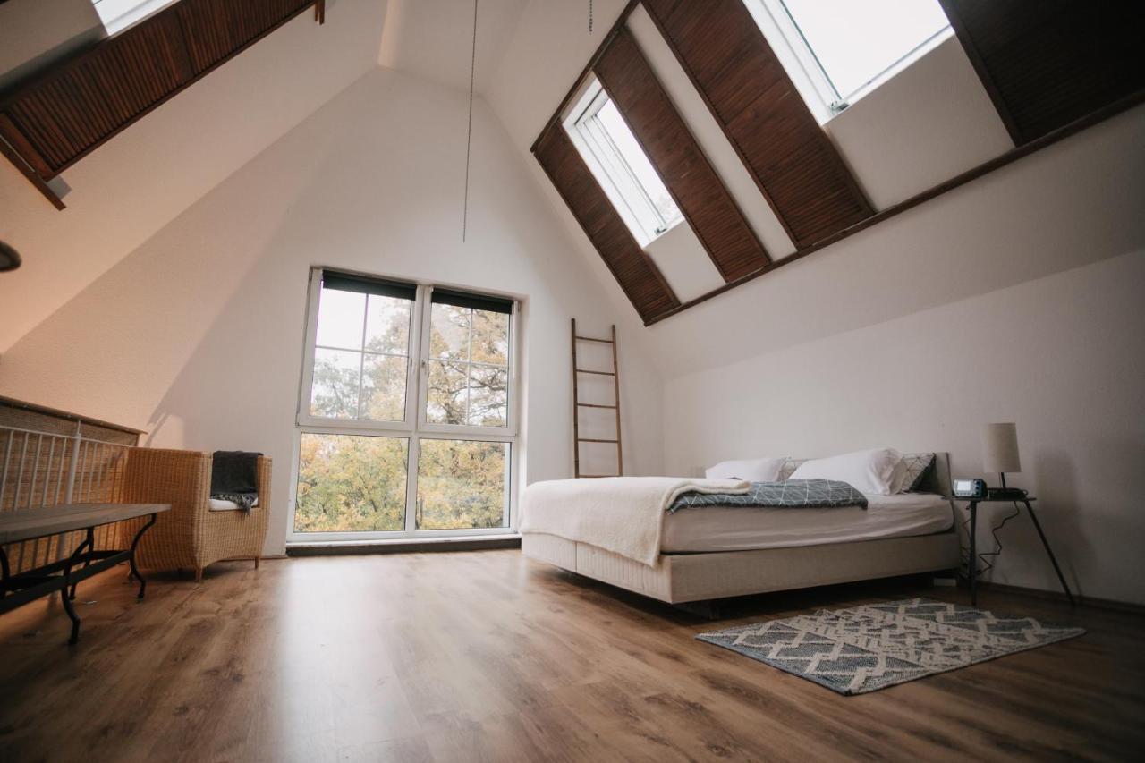 Eigenes Maisonettehaus In Idyllischer Lage Mit Balkon, Nahe Messe, 24H Self-Check In, Gratis Parken Schwabach Exterior photo