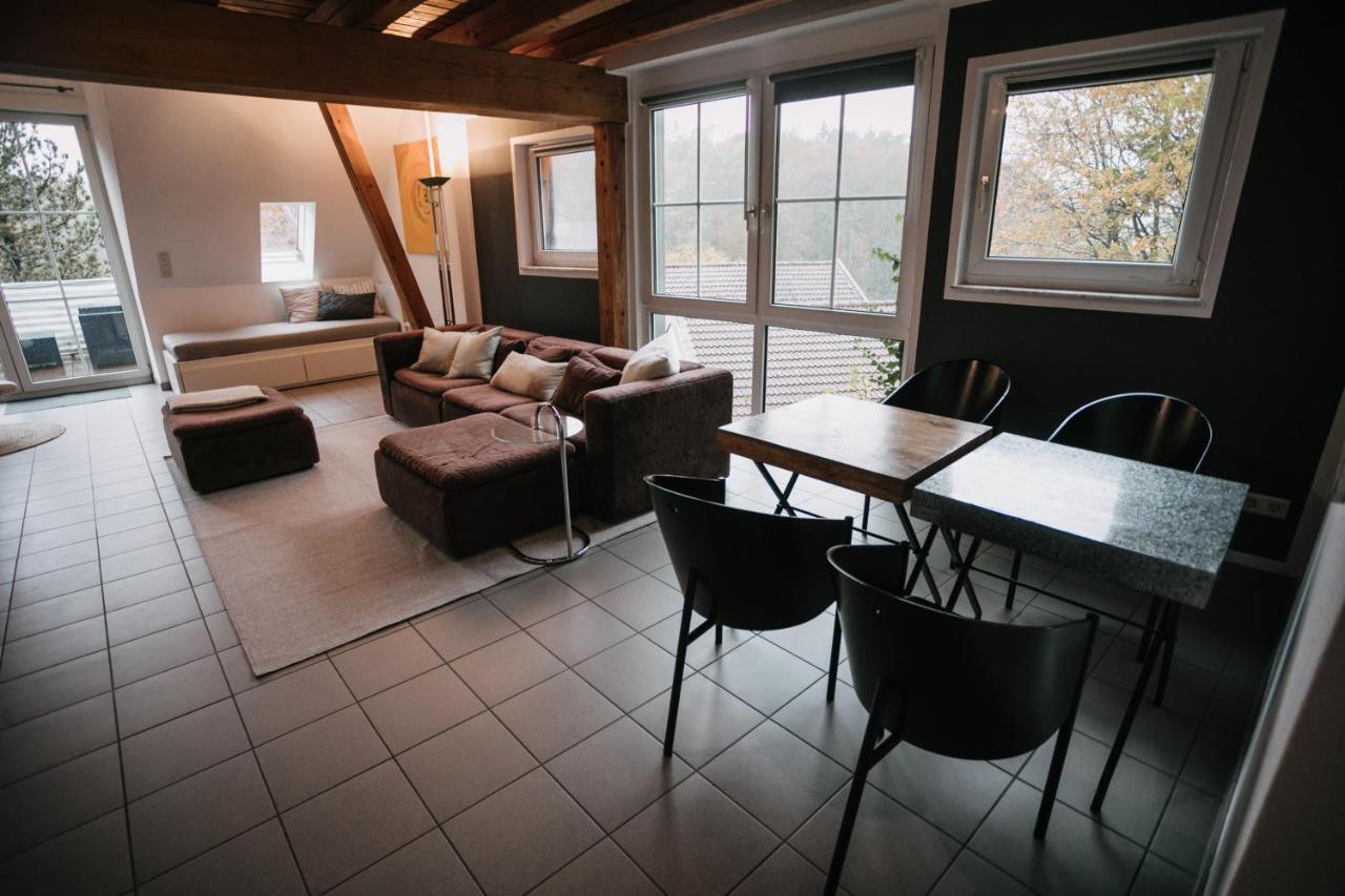 Eigenes Maisonettehaus In Idyllischer Lage Mit Balkon, Nahe Messe, 24H Self-Check In, Gratis Parken Schwabach Exterior photo
