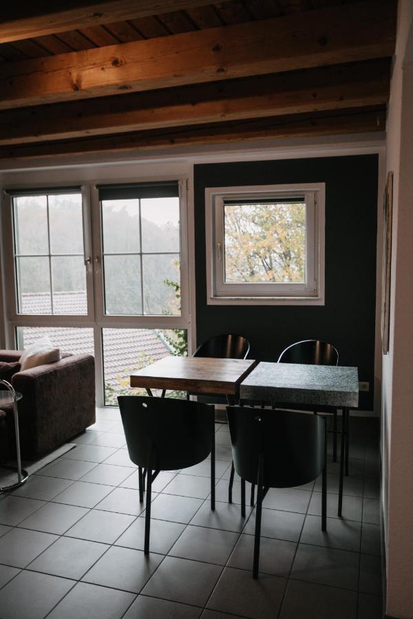 Eigenes Maisonettehaus In Idyllischer Lage Mit Balkon, Nahe Messe, 24H Self-Check In, Gratis Parken Schwabach Exterior photo