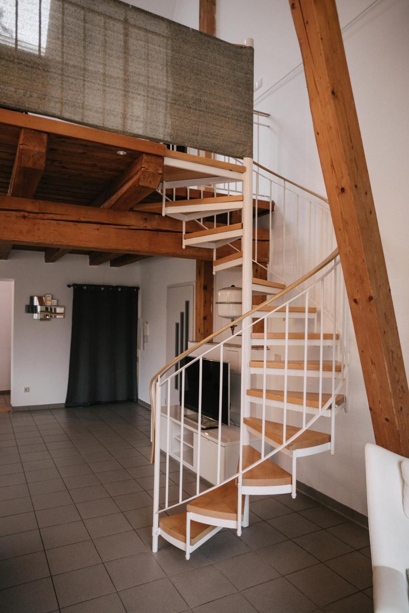 Eigenes Maisonettehaus In Idyllischer Lage Mit Balkon, Nahe Messe, 24H Self-Check In, Gratis Parken Schwabach Exterior photo