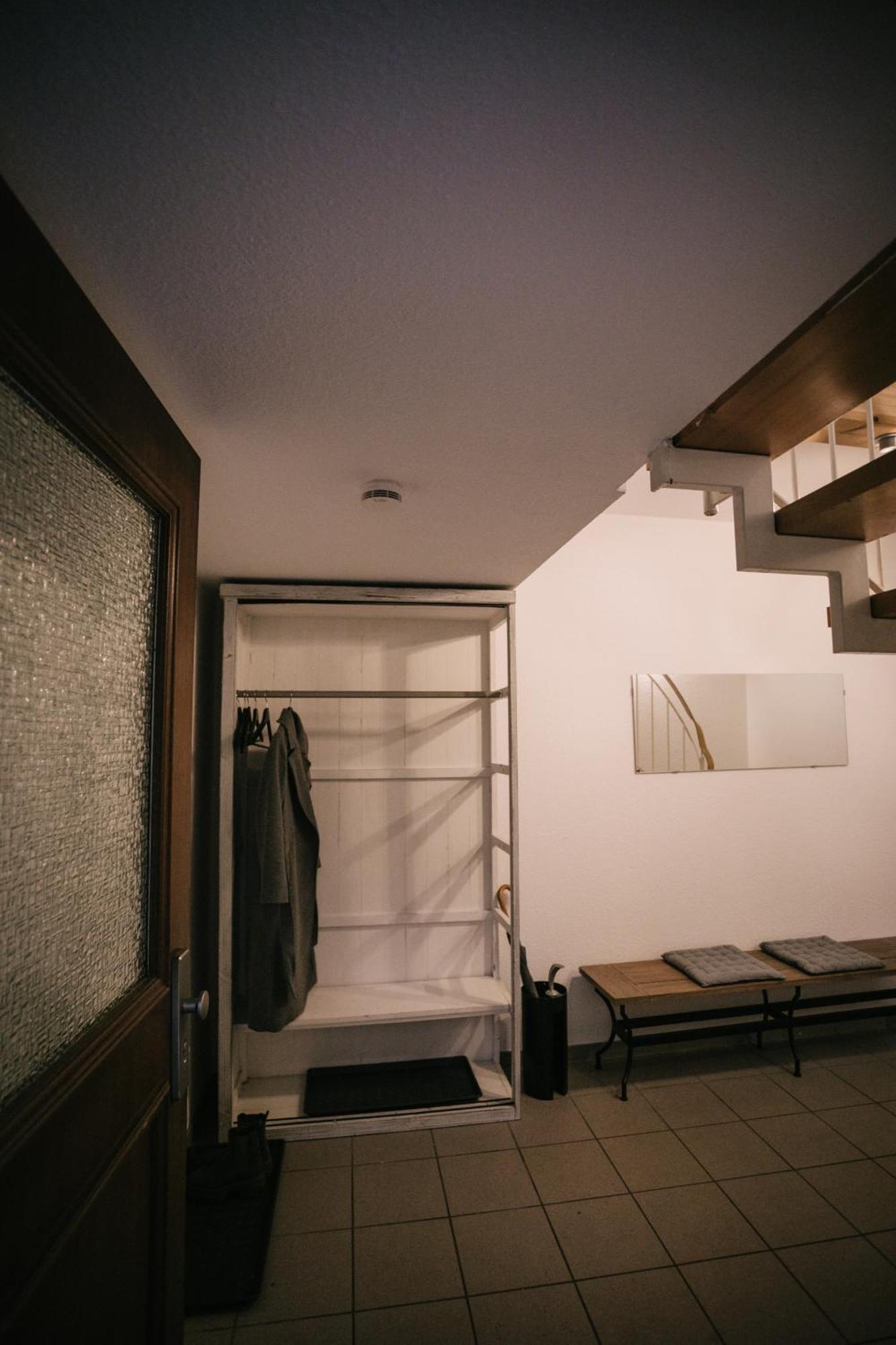 Eigenes Maisonettehaus In Idyllischer Lage Mit Balkon, Nahe Messe, 24H Self-Check In, Gratis Parken Schwabach Exterior photo